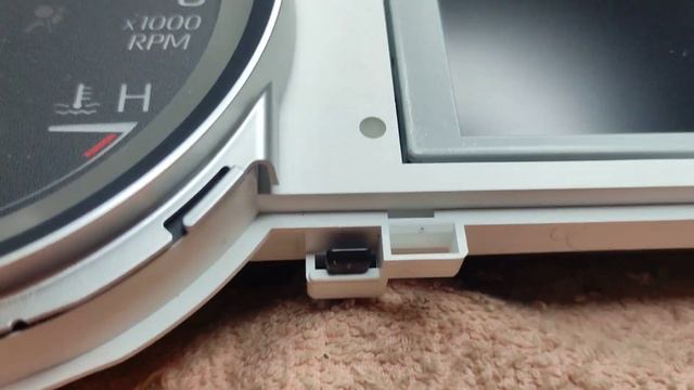 Как разобрать приборную панель Toyota Highlander 2020+ (s6j3001) , по смотреть онлайн