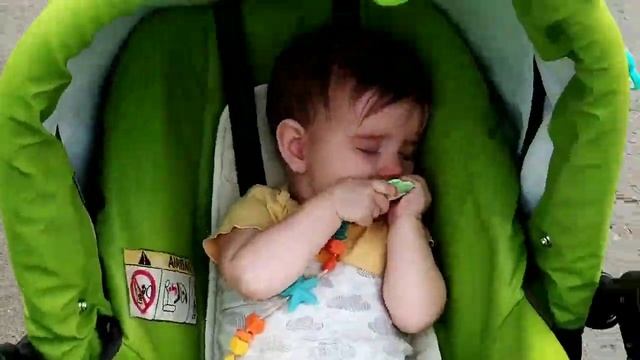 ВЛОГ:🥳Вероничке 7 месяцев! 🥳почти сидит🥰собрала пе? смотреть онлайн