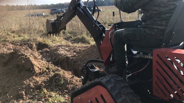 Самоходный гусеничный экскаватор Landformer 150 ТРАК