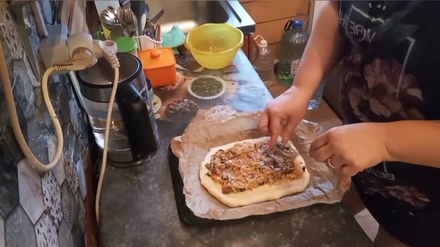 Расстегай с капустой и грибами!!!👍😋😋😋 смотреть онлайн