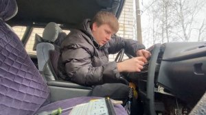 Разбор панели приборов ВАЗ 2114 Нашел...