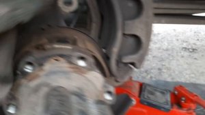 Mercedes sprinter 519. Замена колодок ручника.