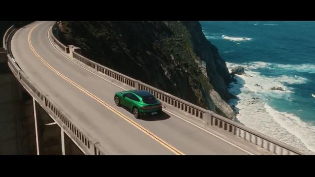 Новейший Кроссовер Xiaomi YU7.