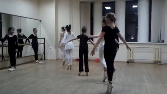Балетная стилистика. Бальные танцы. Тренировка детей, смотреть онлайн