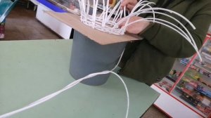 Как правильно сплести красивое гнездо из ротанга? пок?