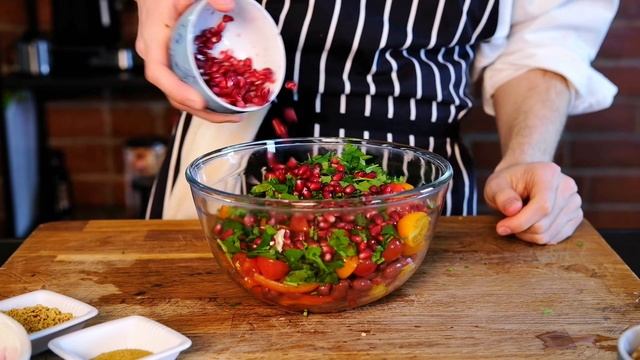 ГРУЗИНСКИЙ САЛАТ С ГОВЯДИНОЙ 