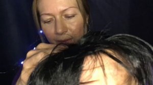 АСМР Расчёсывание волос. Прическа . Парикмахерская.Шё?