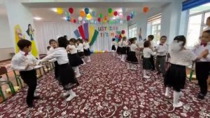 танец парами девочки и мальчики