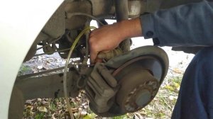 ЗАМЕНА И ПРОКАЧКА ТОРМОЗНОЙ ЖИДКОСТИ НА МАШИНЕ с АБС (A