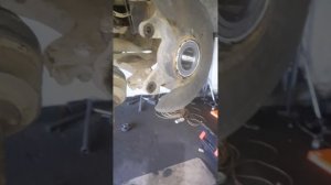 Замена переднего подшипника Вито 639-447  4×4