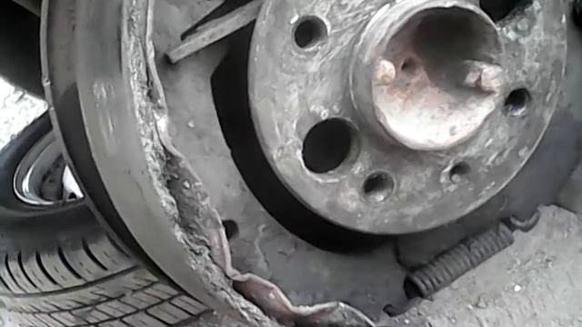 Классика ВАЗ 2107 (колодка тормозная в мясо ) отвалилася смотреть онлайн