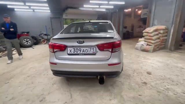 Громкий выхлоп на киа Рио смотреть онлайн