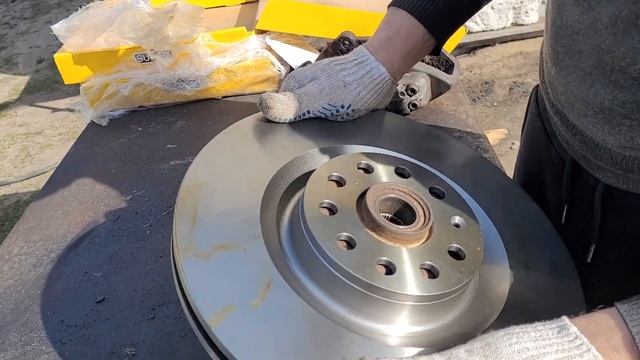 345мм тормоза на Ауди А4 Б5. Очередная примерка суппорто? смотреть онлайн