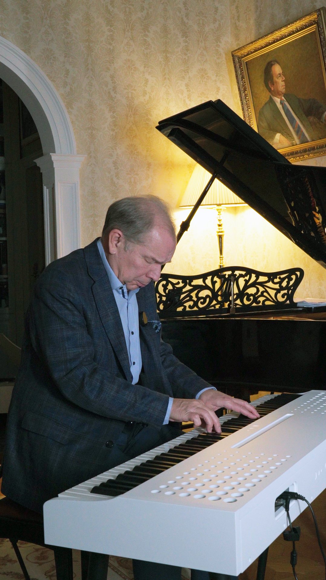 Народный артист РФ Юрий Розум — отзыв о фортепиано Caldera