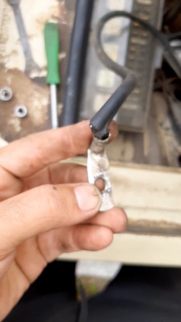 Плохой контакт с АКБ на стартер. смотреть онлайн