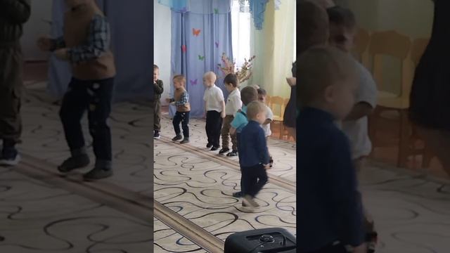 РЕБЯТУШКИ #хоровод #пляска #воспитание #воспитатьмаль?