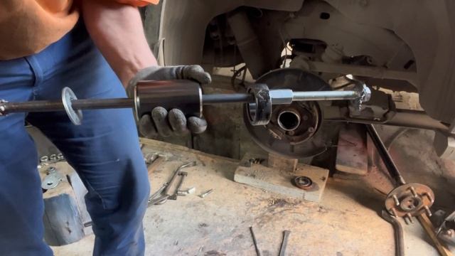 Как заменить подшипник полуоси смотреть онлайн