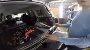 Toyota Land Cruiser 200 замена штатного сабвуфера