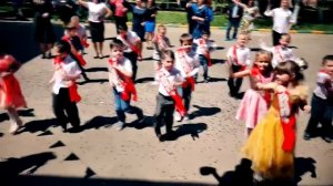 Танец с родителями на выпускном в садике!