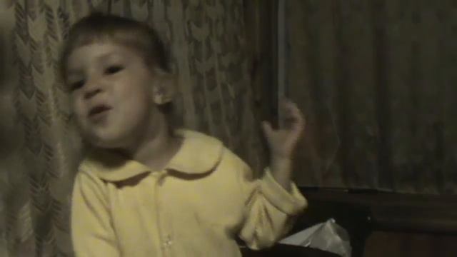 РЖАКА !!! "В траве сидел кузнечик" от 2 л. ребенка смотреть онлайн