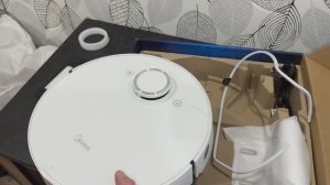 Распаковка робот-пылесос Midea VCR M7