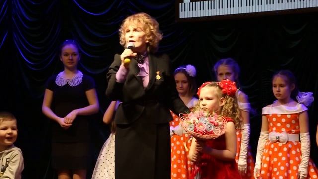 06 2016-03-26 Обращение к участникам концерта почетного гостя и члена жюри Нины Поливановой смотреть онлайн