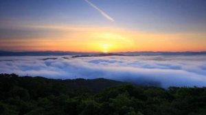 Классная песня 🎧 Небо,небо помоги.