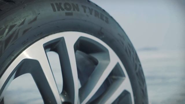 Шины Ikon Tyres испытаны на льду Байкала смотреть онлайн