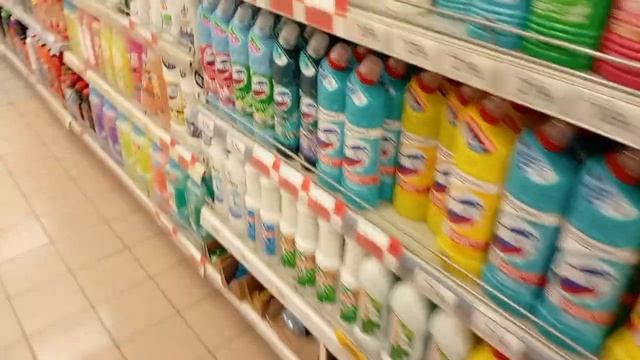 Калининград, вечер, супермаркет "Виктория", обзор цен... смотреть онлайн