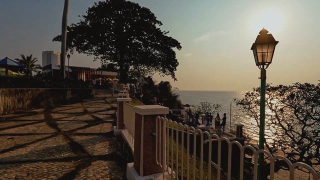 Паттайя. Пратамнак. Выставка ретро автомобилей. смотреть онлайн