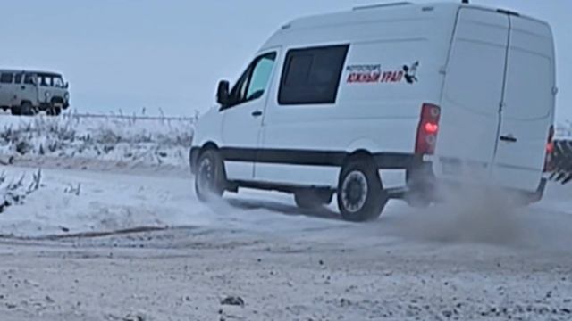 Дрифт на Volkswagen Crafter смотреть онлайн