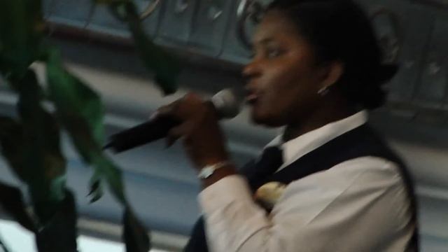 2. Шоу официантов. Vision Of The Seas 2012 - 6 мая 2012 г.