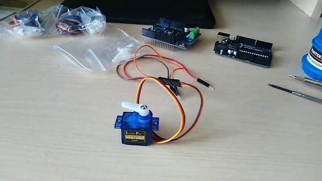 DCC проверка сервоприводов для макета