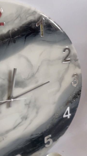 Часы классические из эпоксидной смолы 45см смотреть онлайн