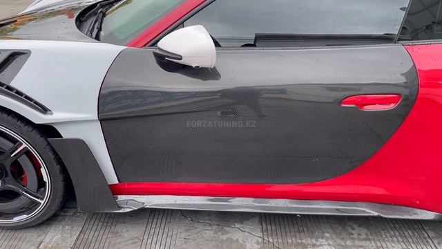 Обвес переделка из обычной Porsche Carrera 911 992 в GT3RS