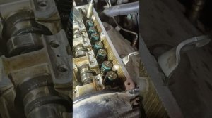 Замена маслосъемных колпачков Лансер 9, не снимая ГБЦ,