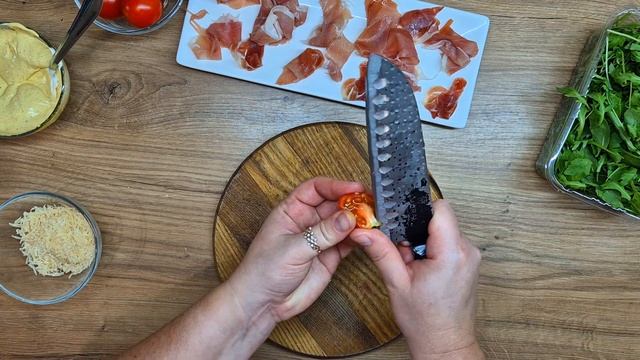 Салат с рукколой и хамоном. Праздничный салат