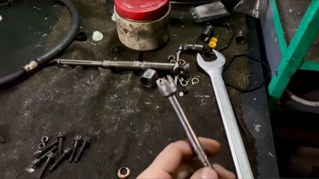 Как достать шайбу из под форсунки Застряла шайба что ? смотреть онлайн