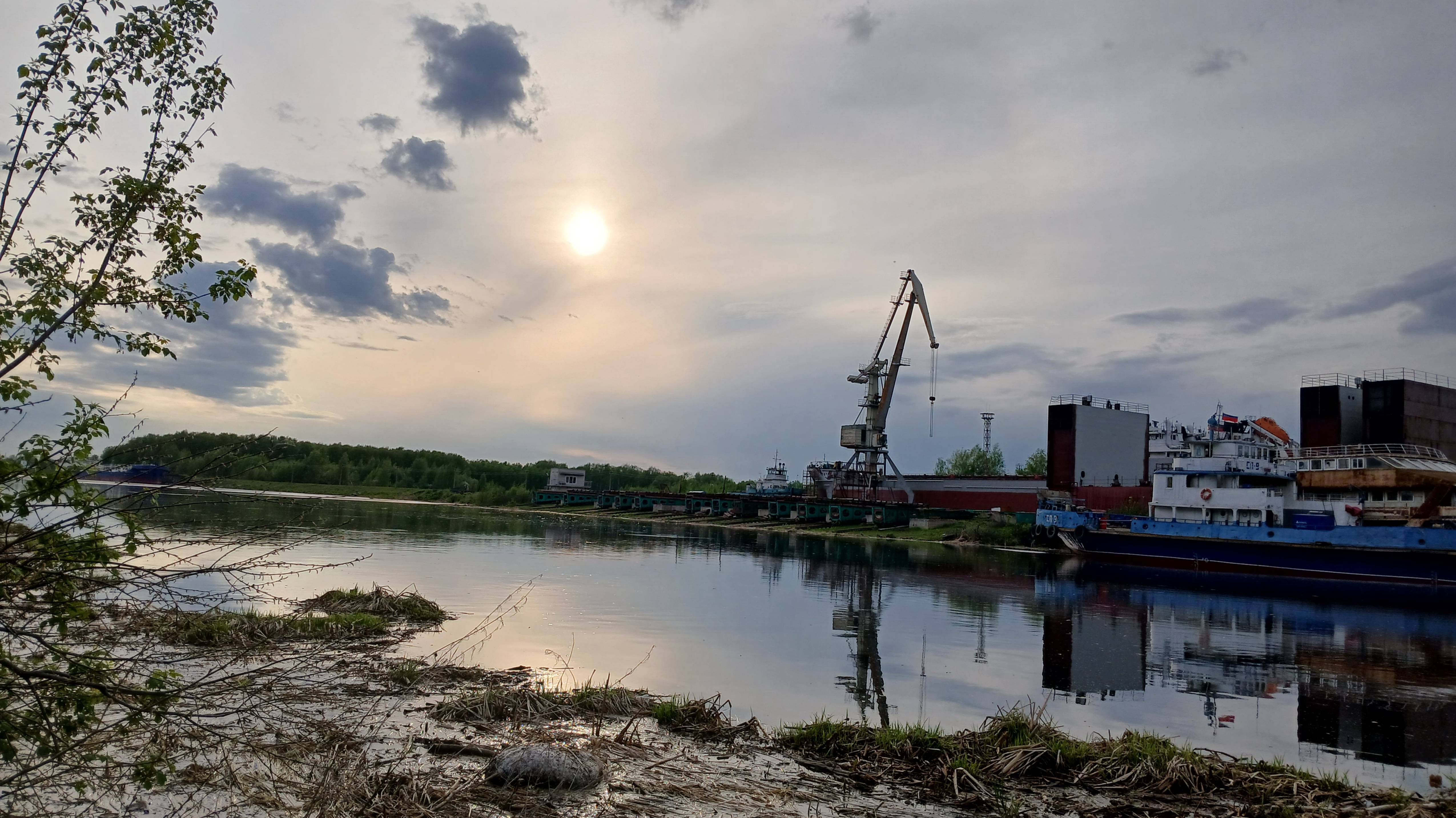СУДОВЕРФЬ. ЗАКАТ смотреть онлайн