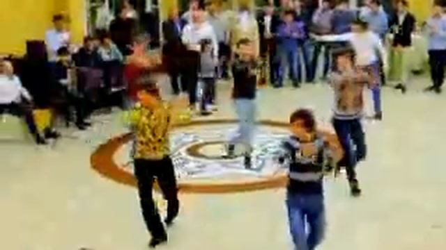 Lezginka klass aus Inguschetien ! Ингушетия G1alg1ayche смотреть онлайн