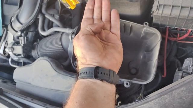 1.4 CAХА(VW B7) замена воздушного фильтра смотреть онлайн