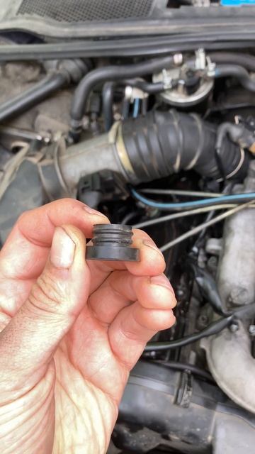 Тече під форсунками 2.5 Tdi Audi A6 C5/Passat B5/Skoda Superb