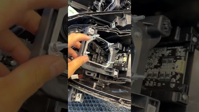 Haval F7 замена штатных светодиодных линз на MTF NightAssistant MaxB смотреть онлайн