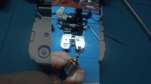 Сломался замок багажеика. Тигуан