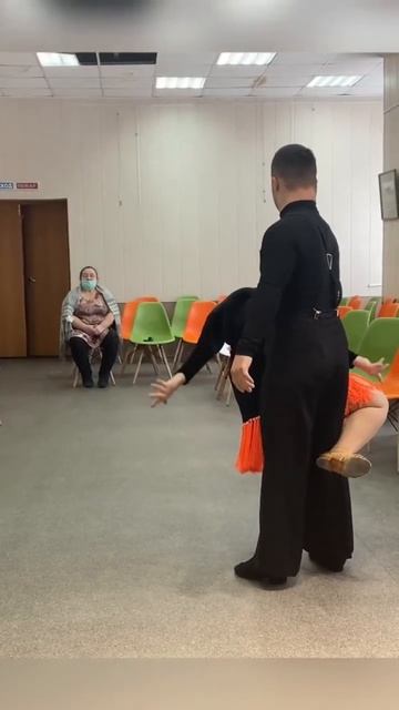 Очень сложная поддержка🔥 как вам? #синдромдауна #танцы #рекомендации