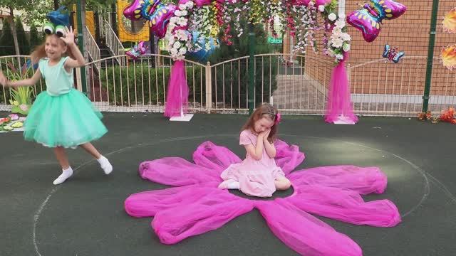 Сказка Дюймовочка // спектакль // Детский сад смотреть онлайн