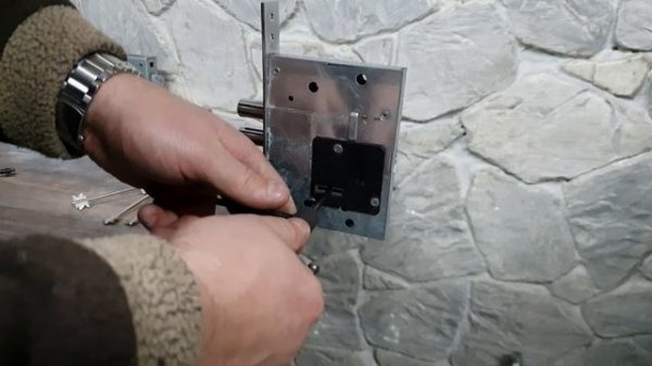 Вскрытие замка Zirh Kilit 4*4