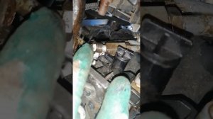 Замена радиатора ГУР CHEVROLET CRUZE. Протёрлась трубка высо?