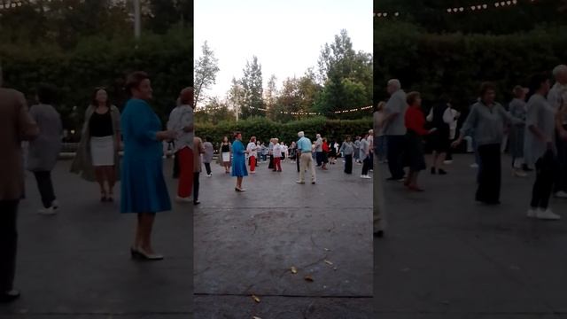 танцы кому заа Саранск парк Пушкина. 15 Сентября. 2024 год смотреть онлайн