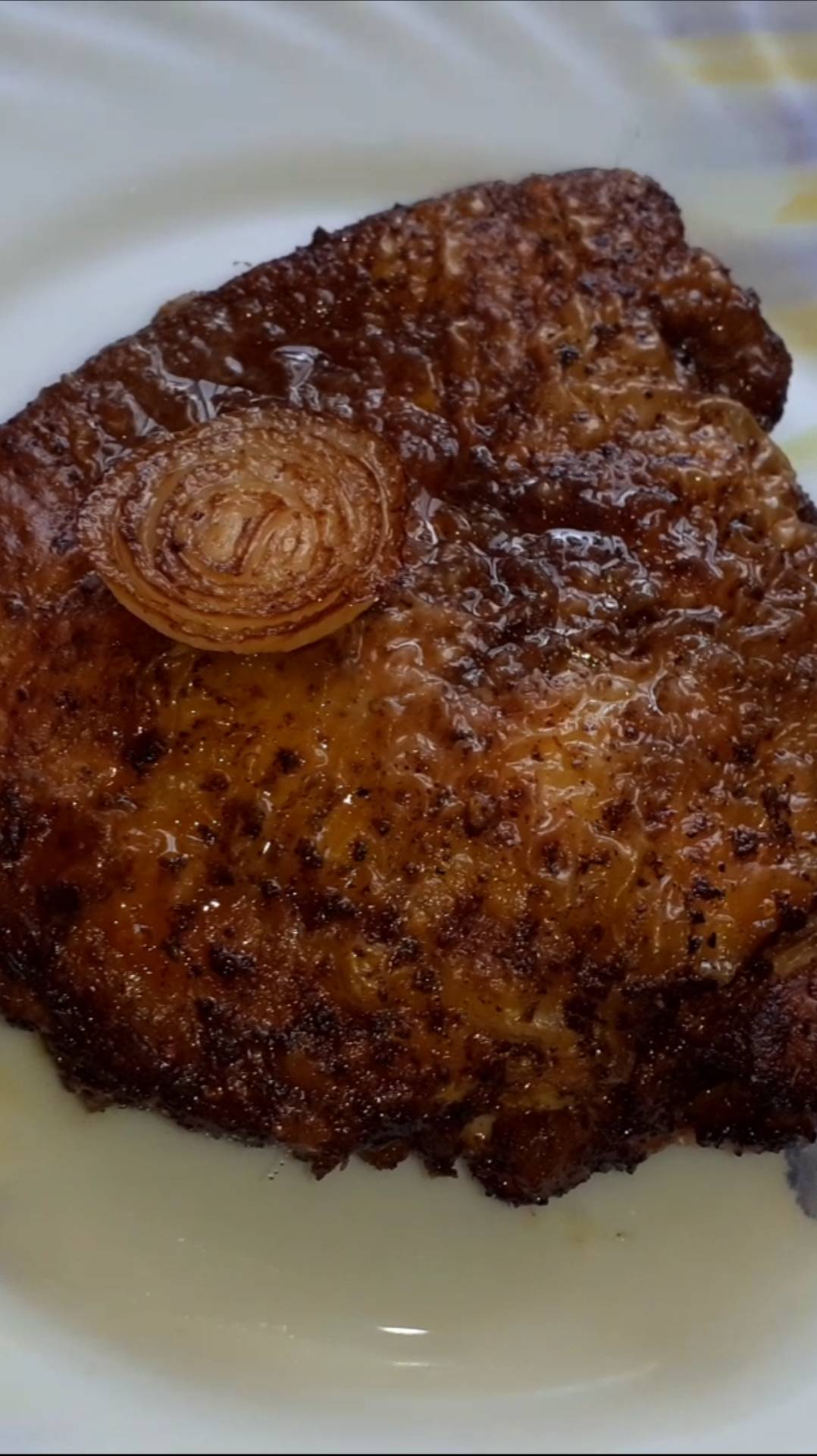 Так вкусно куриное бедро вы еще 100% не готовили.
Сочное куриное бедро на сковороде. смотреть онлайн